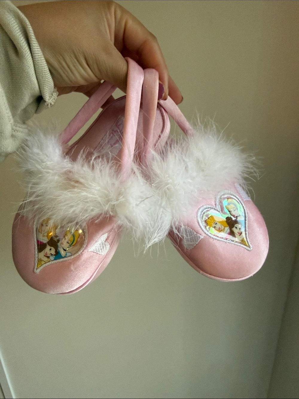 Disney Princess pink slippers size 9-10